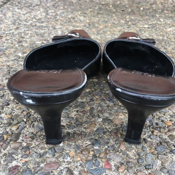 Salvatore Ferragamo Vintage Black Heels 10B - Picture 4 of 5